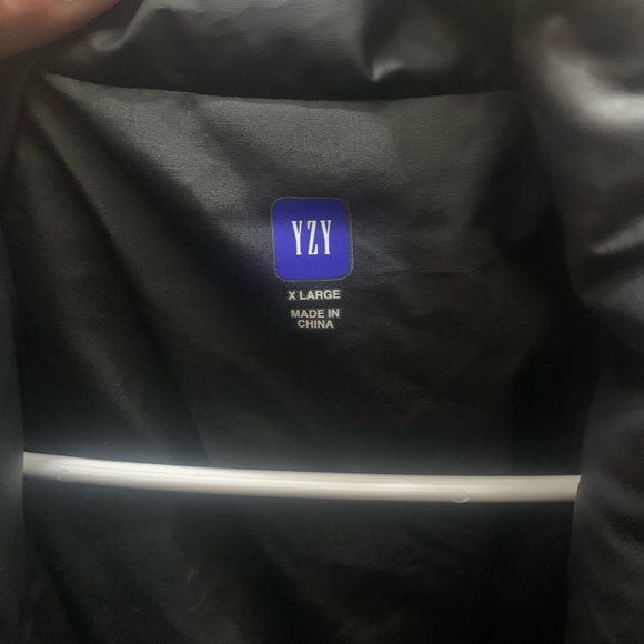 Yeezy Jacket - Picture 3 of 5